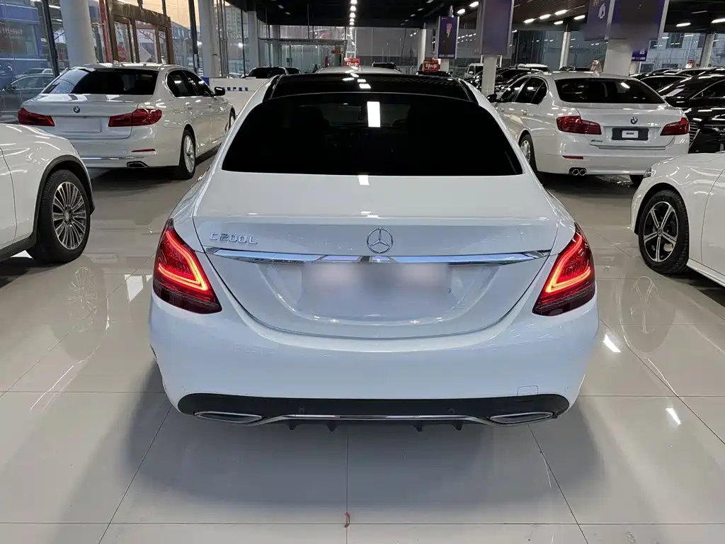 Mercedes-Benz C-Class — фото 11