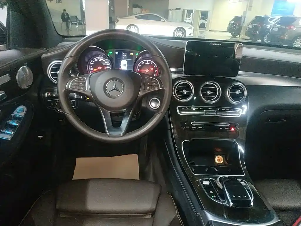 Mercedes-Benz GLC — фото 10
