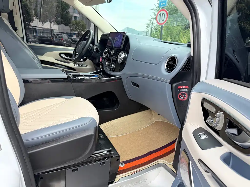 Mercedes-Benz Vito — фото 16