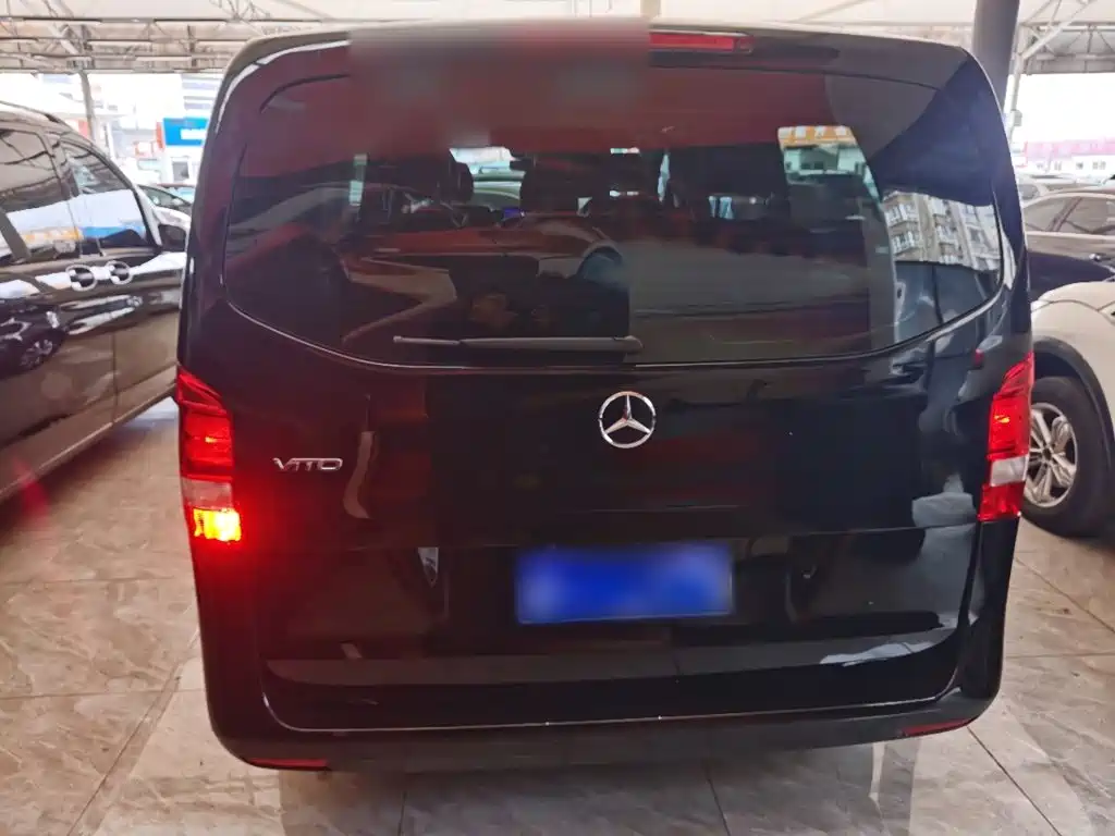 Mercedes-Benz Vito — фото 6