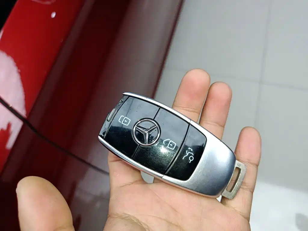 Mercedes-Benz E-Class (Import) — фото 17