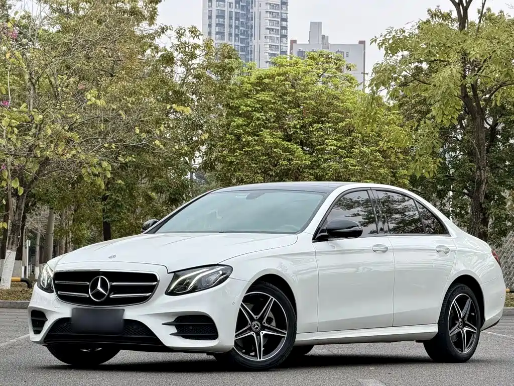 Mercedes-Benz E-Class (Import) — фото 2