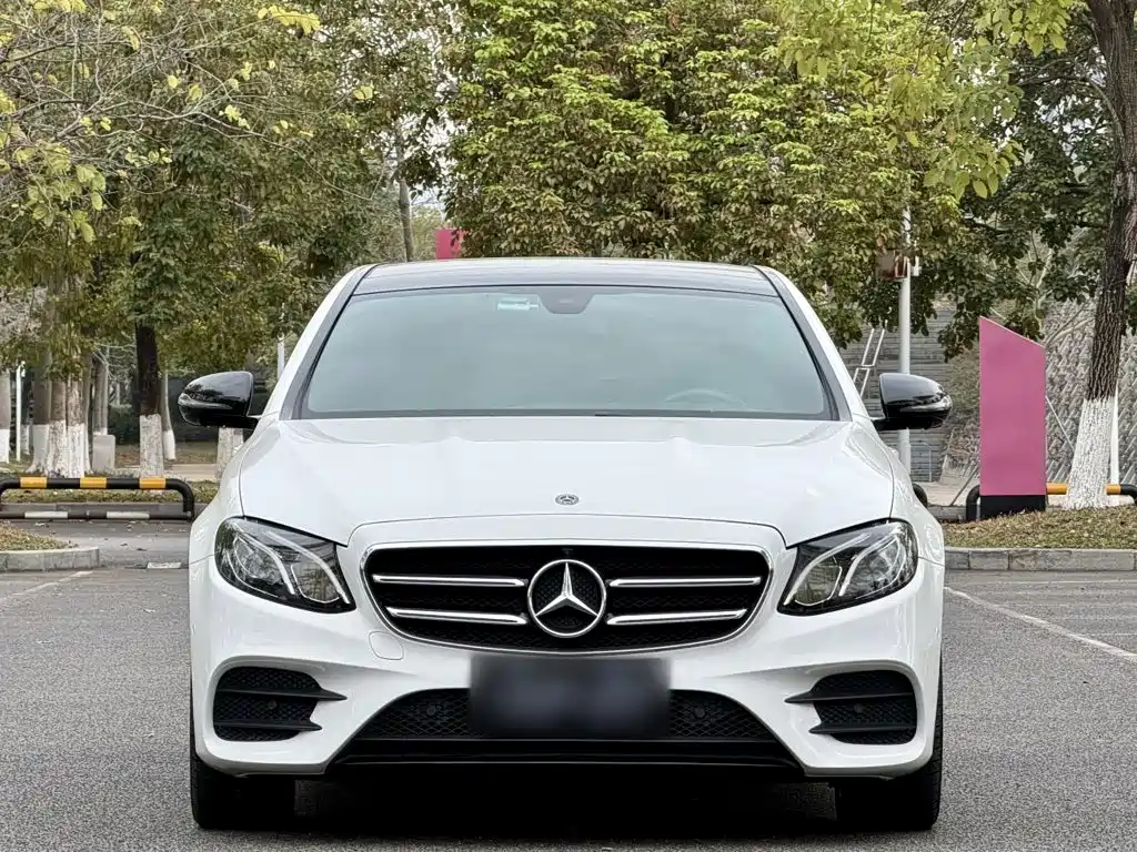 Mercedes-Benz E-Class (Import) — фото 23