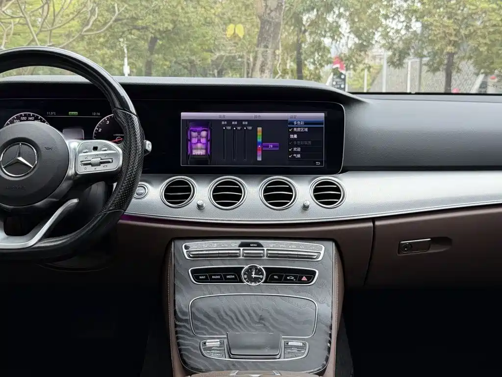 Mercedes-Benz E-Class (Import) — фото 6