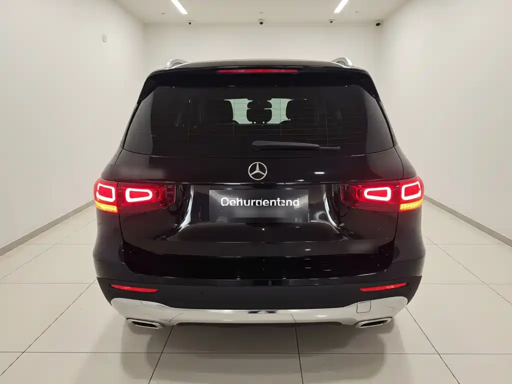 Mercedes-Benz GLB — фото 4