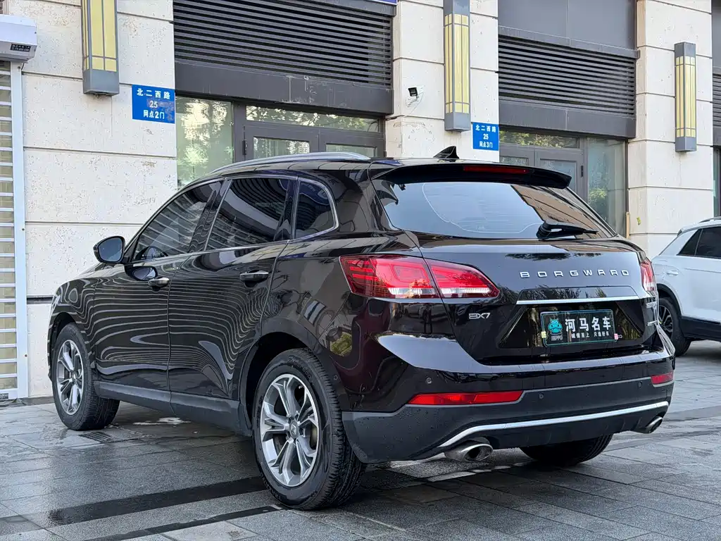 Borgward BX7 — фото 12