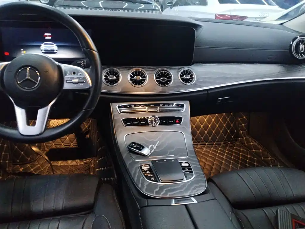 Mercedes-Benz CLS — фото 5