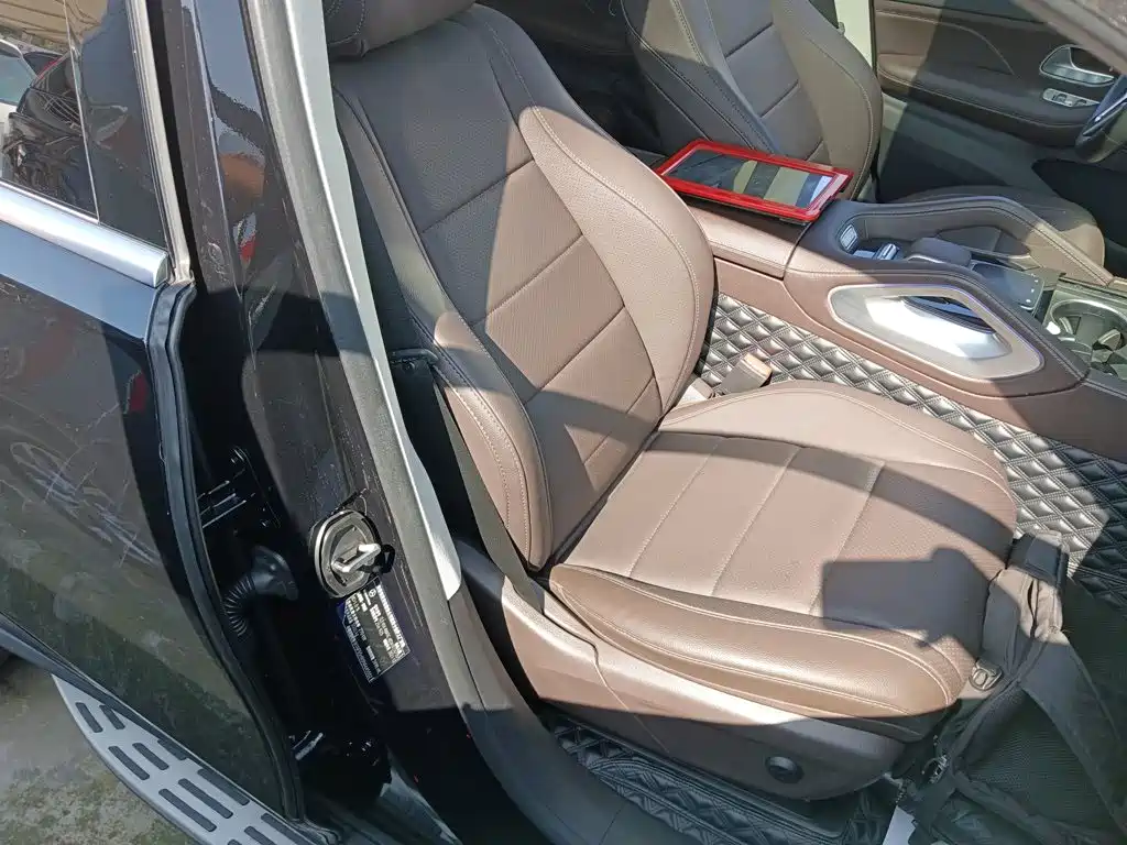 Mercedes-Benz GLE (Import) — фото 25