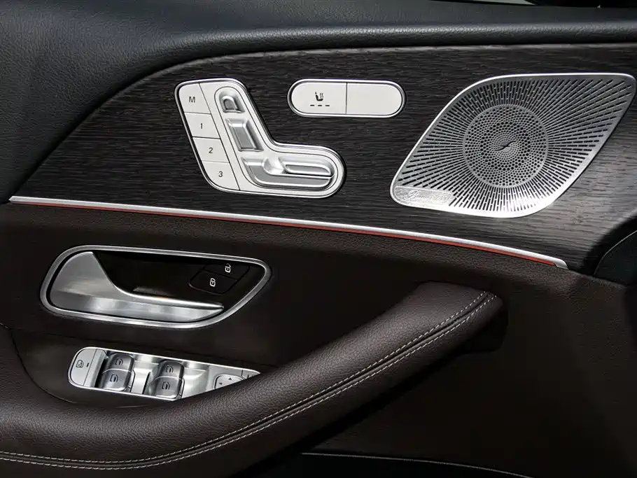 Mercedes-Benz GLE (Import) — фото 24