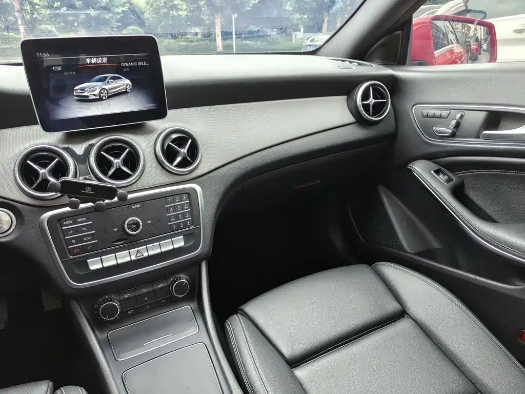 Mercedes-Benz CLA (Import) — фото 7