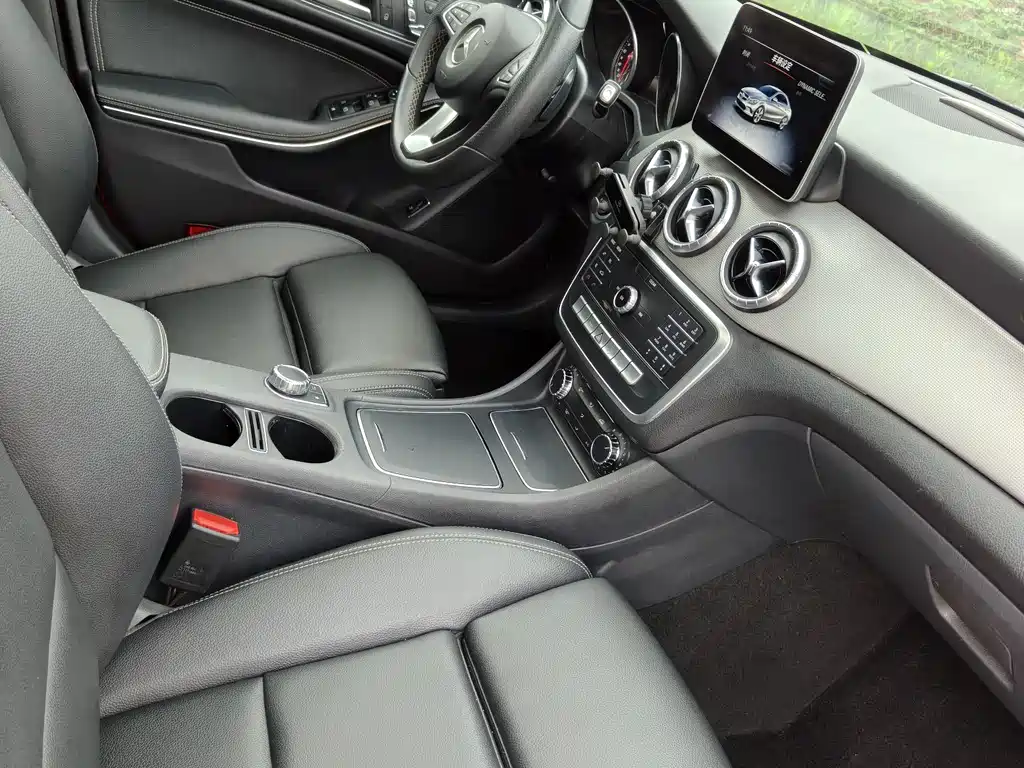 Mercedes-Benz CLA (Import) — фото 10