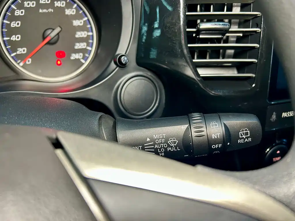 Mitsubishi Outlander — фото 15
