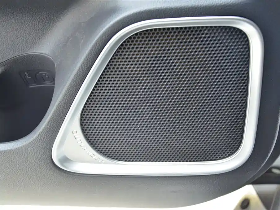 Mitsubishi Outlander — фото 11