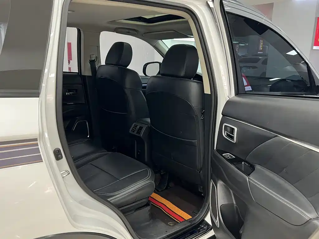 Mitsubishi Outlander — фото 13