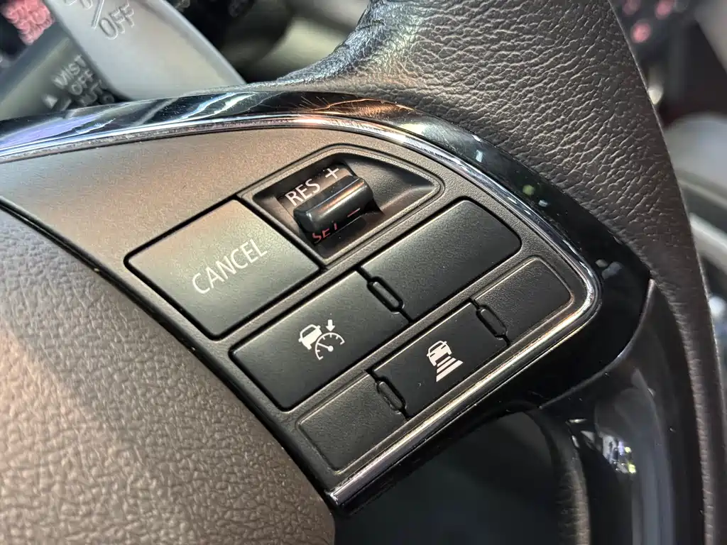 Mitsubishi Eclipse Cross — фото 19
