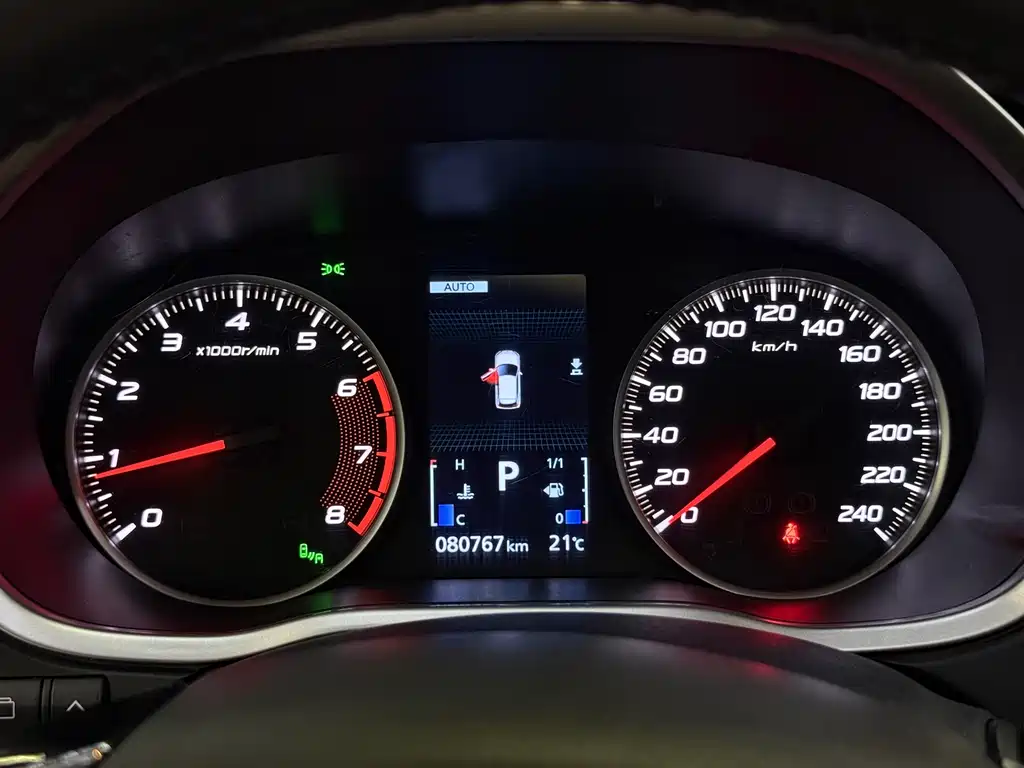 Mitsubishi Eclipse Cross — фото 9