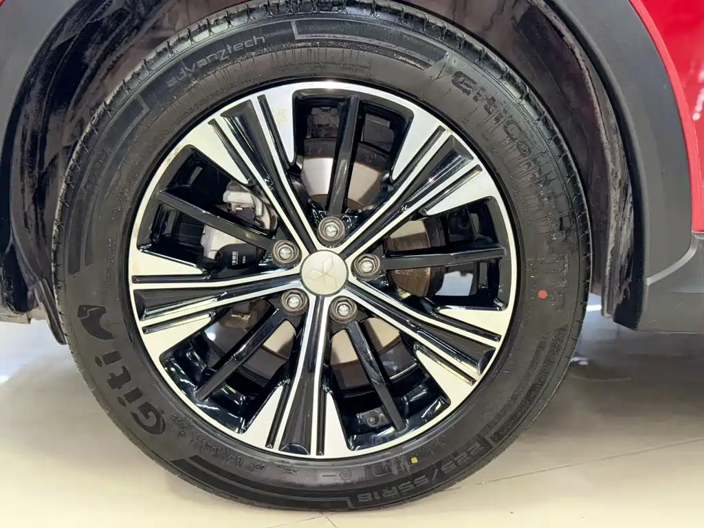 Mitsubishi Eclipse Cross — фото 22