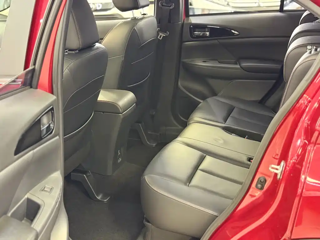 Mitsubishi Eclipse Cross — фото 6