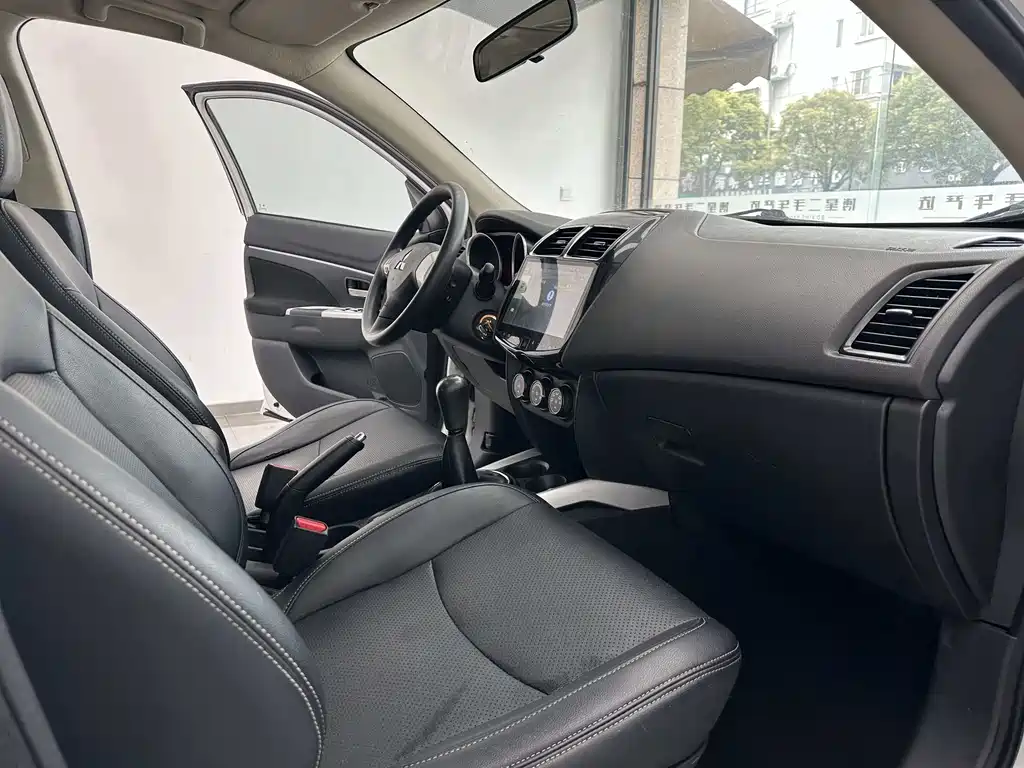 Mitsubishi ASX — фото 4