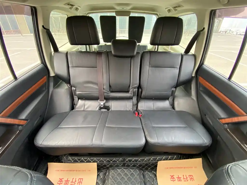 Mitsubishi Pajero (Import) — фото 17