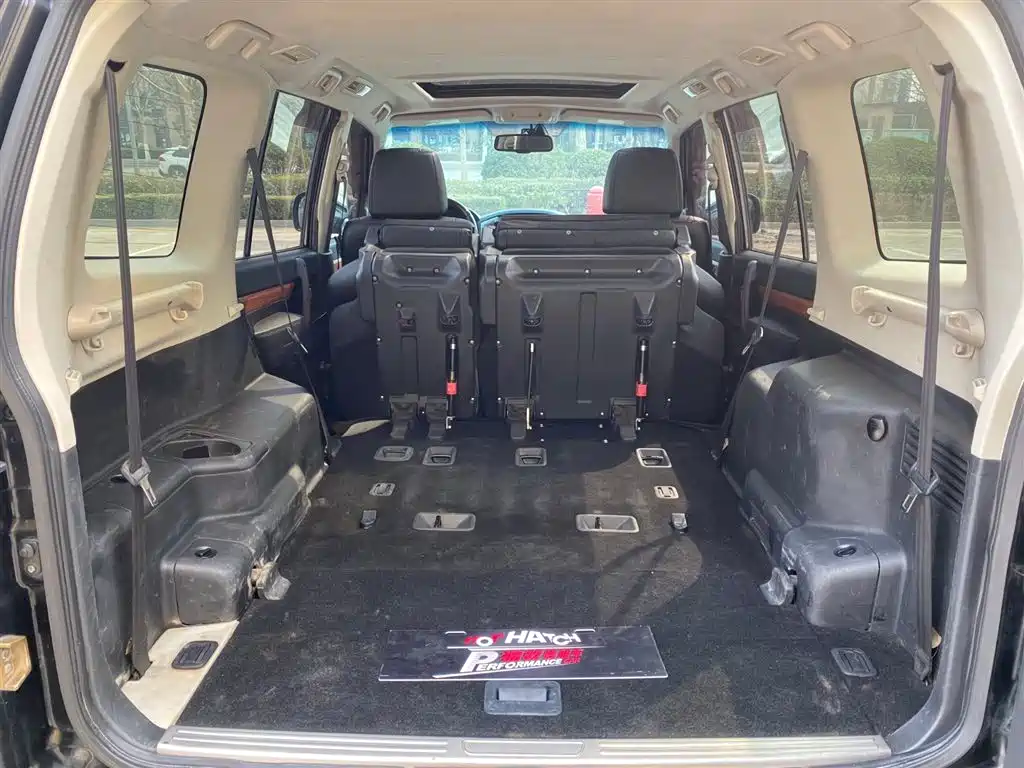Mitsubishi Pajero (Import) — фото 18
