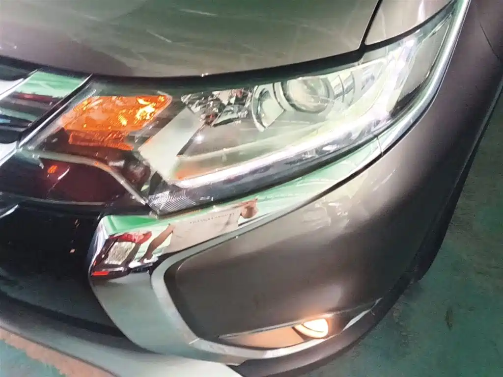 Mitsubishi Outlander — фото 24