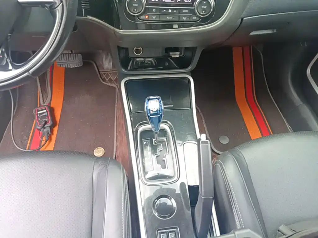 Mitsubishi Outlander — фото 14