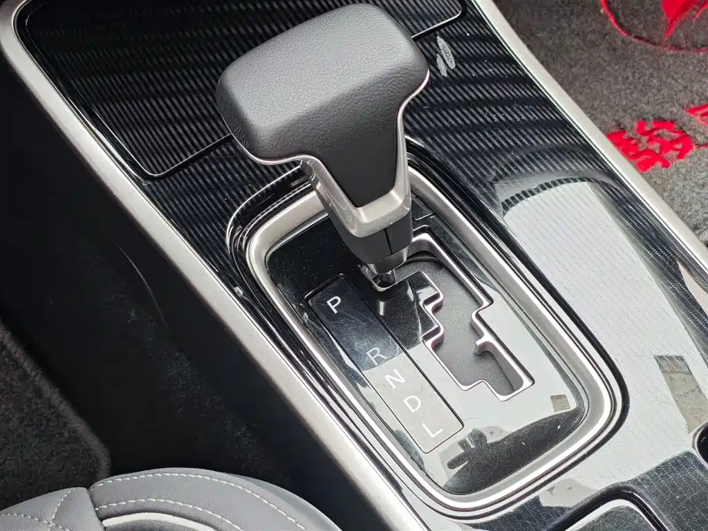Mitsubishi Outlander — фото 17