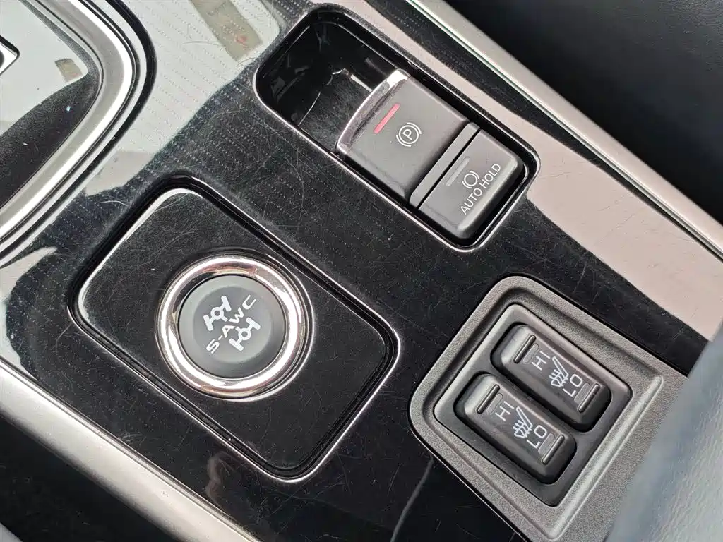 Mitsubishi Outlander — фото 23