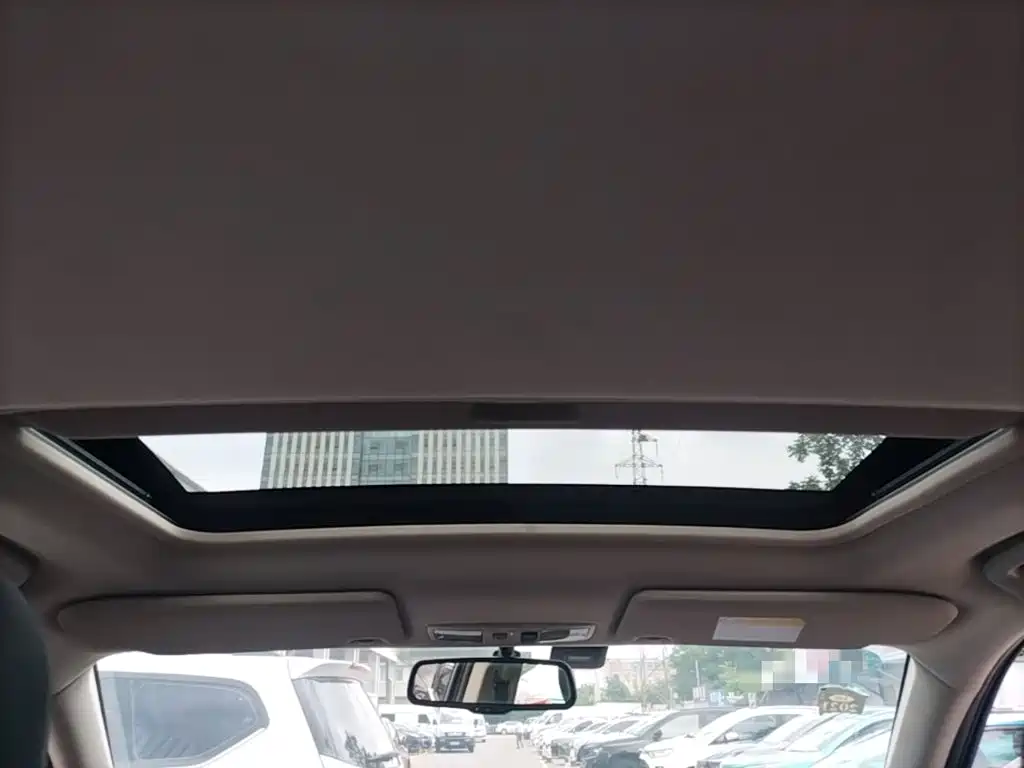 Mitsubishi Outlander — фото 18