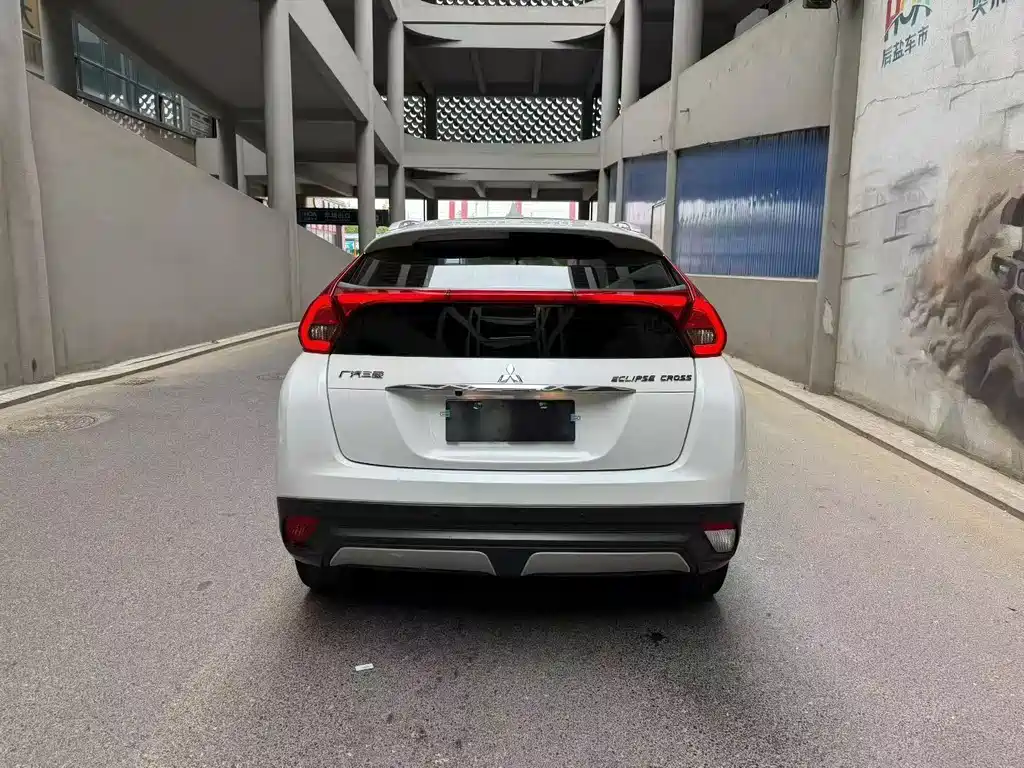 Mitsubishi Eclipse Cross — фото 5