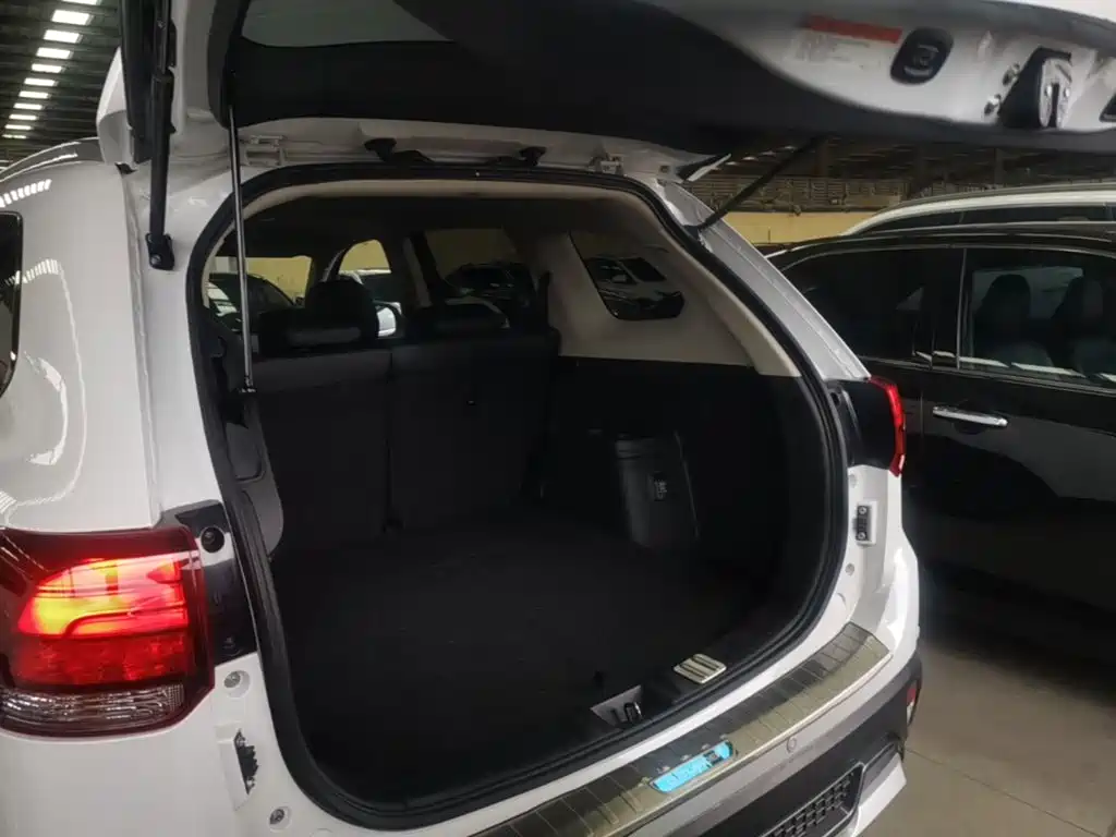 Mitsubishi Outlander — фото 19