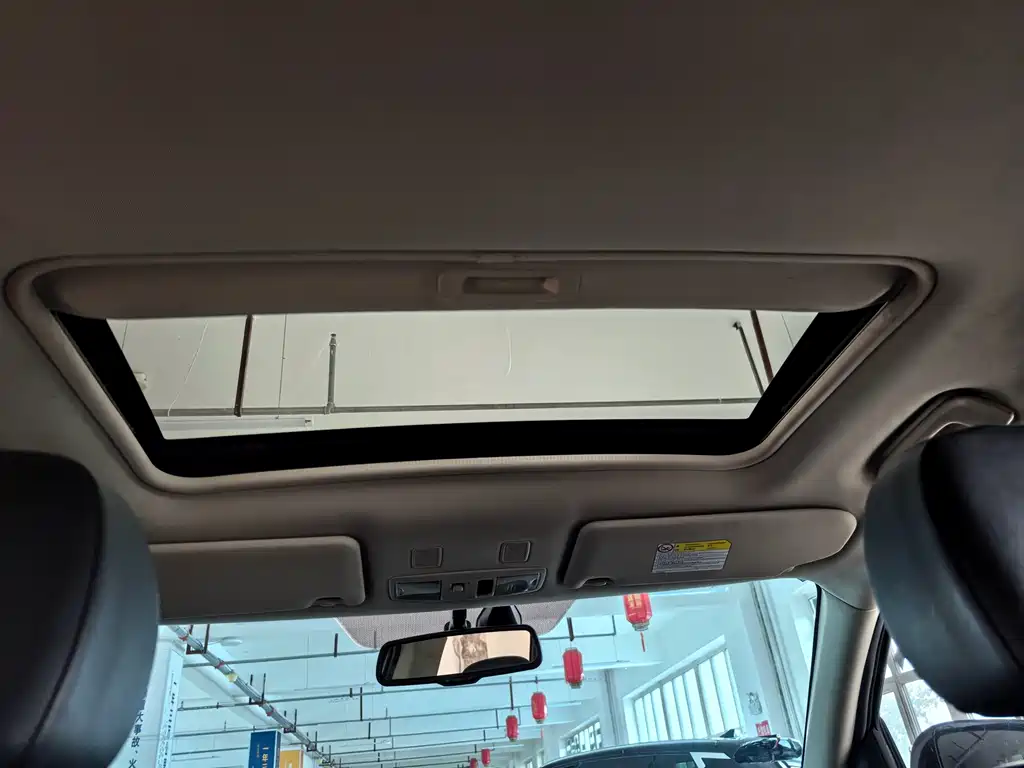 Mitsubishi Outlander — фото 10