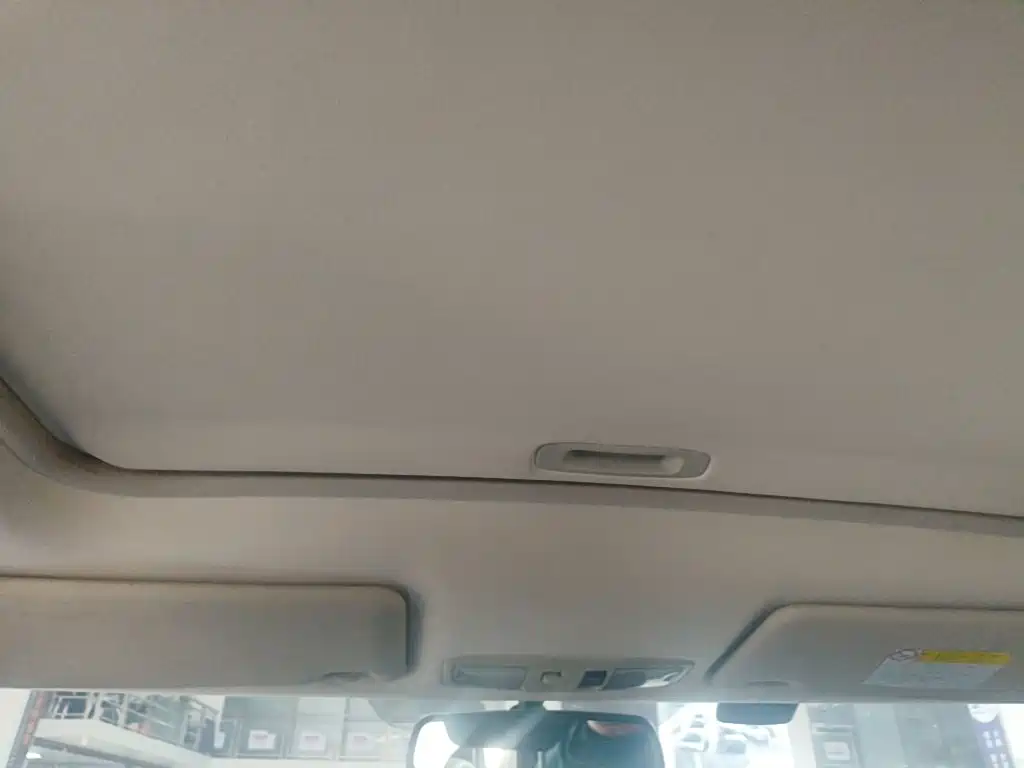 Mitsubishi Outlander — фото 14
