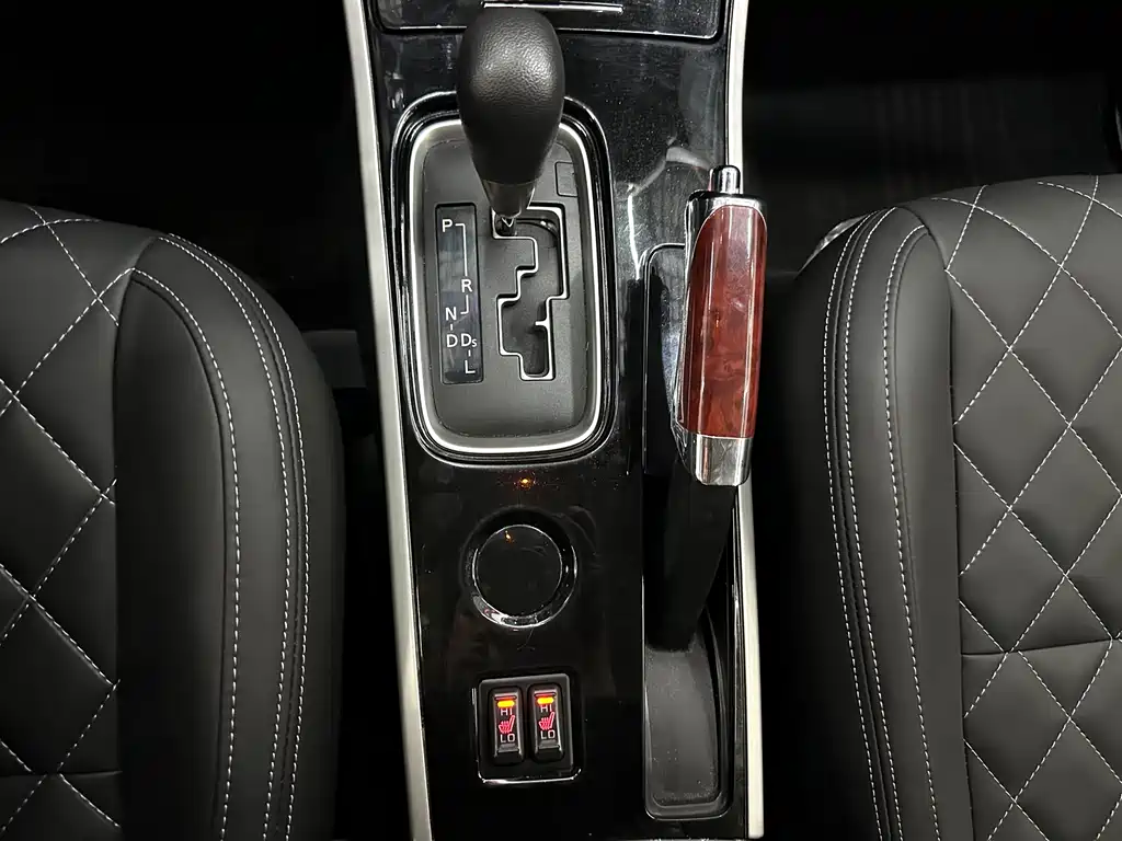 Mitsubishi Outlander — фото 16