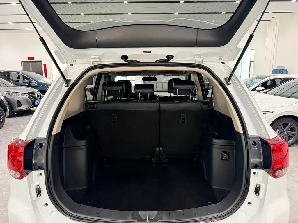 Mitsubishi Outlander — фото 14