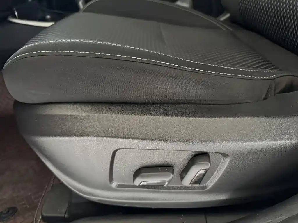 Mitsubishi Outlander — фото 13