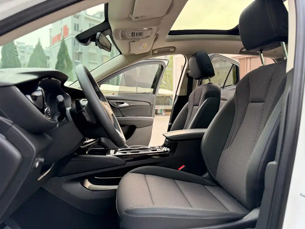 Buick Envision S — фото 4