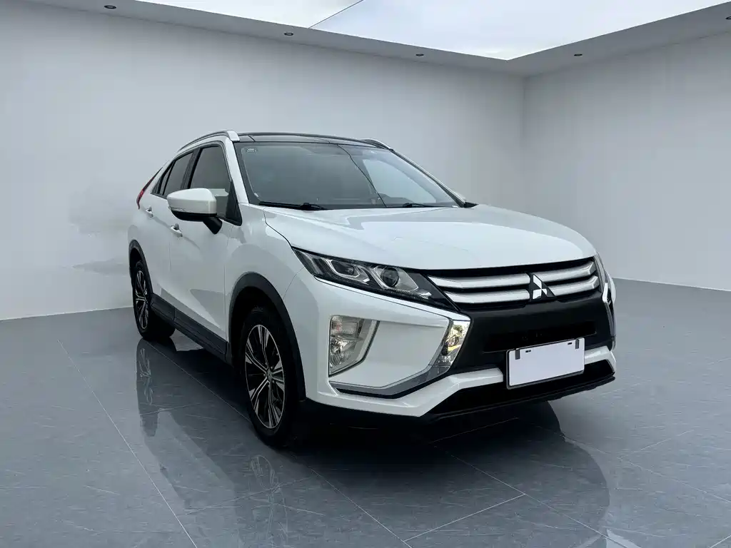 Mitsubishi Eclipse Cross — фото 3