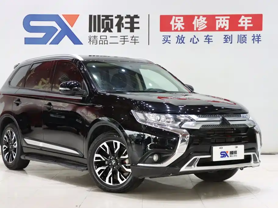 Mitsubishi Outlander — фото 3