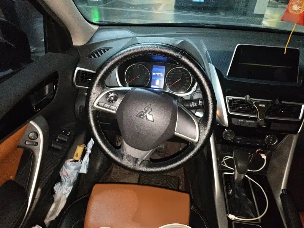 Mitsubishi Eclipse Cross — фото 3
