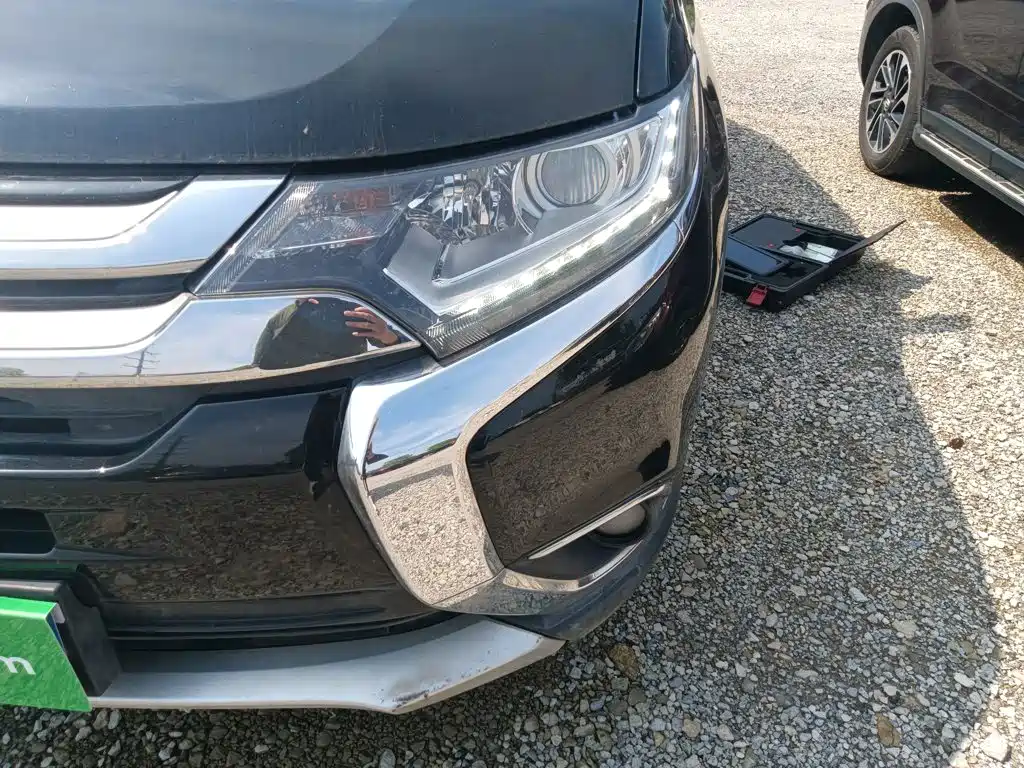 Mitsubishi Outlander — фото 18