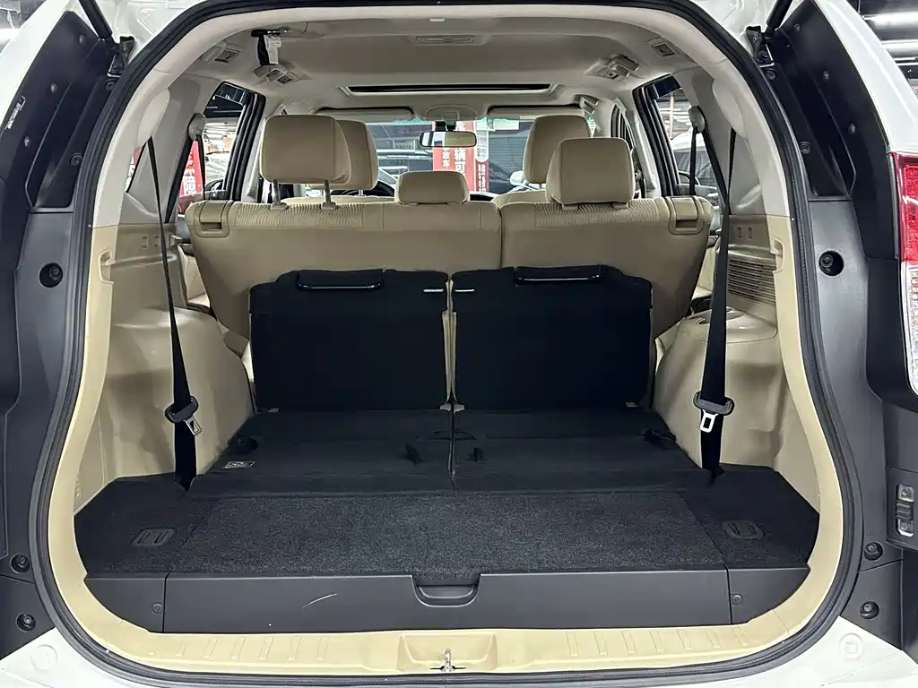 Mitsubishi Pajero Sport (Import) — фото 19