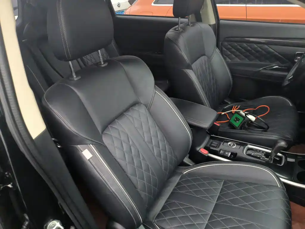 Mitsubishi Outlander — фото 21