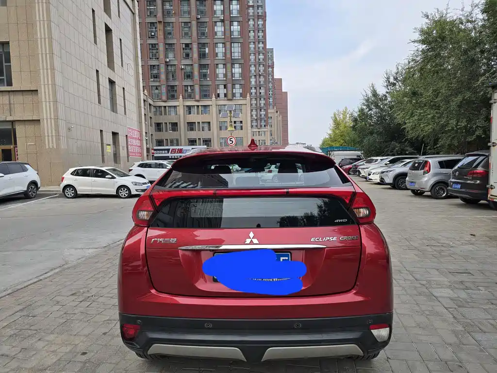 Mitsubishi Eclipse Cross — фото 3