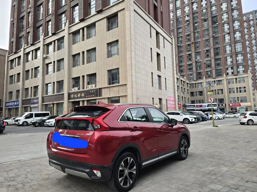 Mitsubishi Eclipse Cross — фото 4