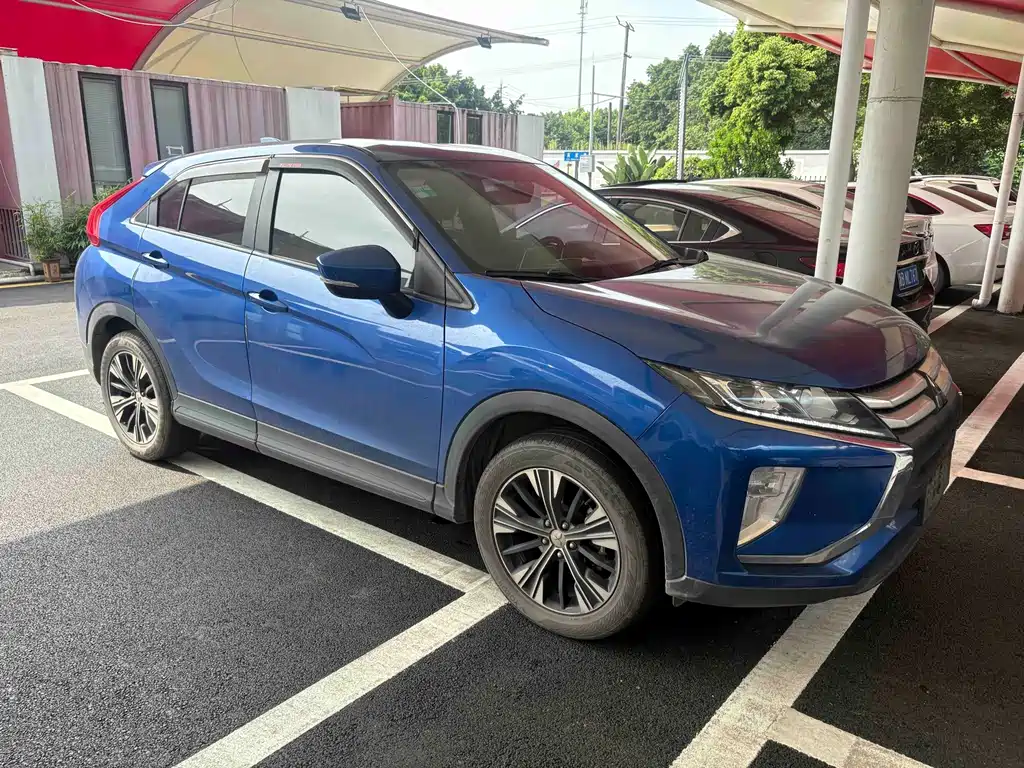 Mitsubishi Eclipse Cross — фото 3