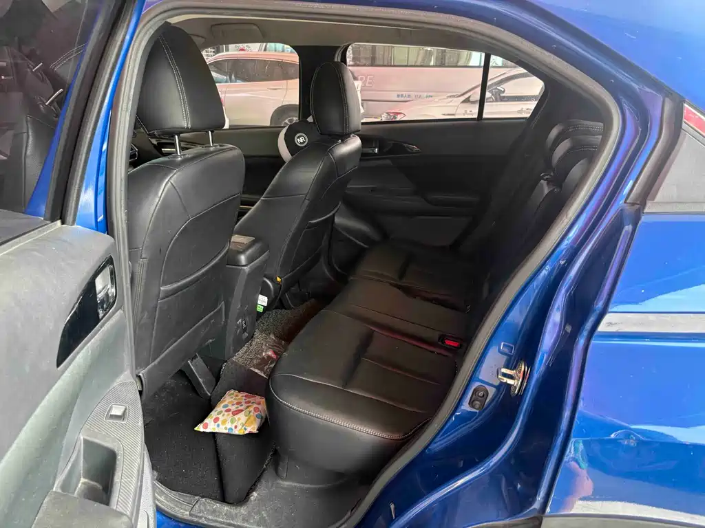Mitsubishi Eclipse Cross — фото 6