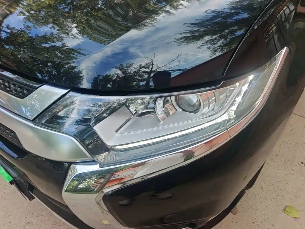 Mitsubishi Outlander — фото 24