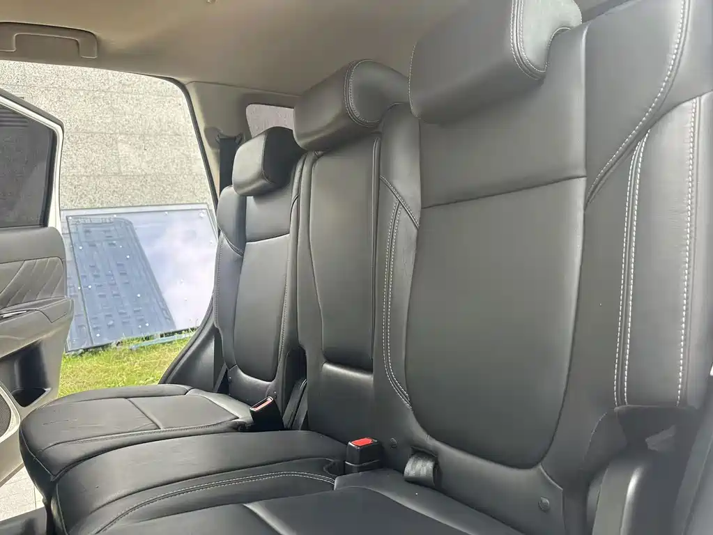 Mitsubishi Outlander — фото 23